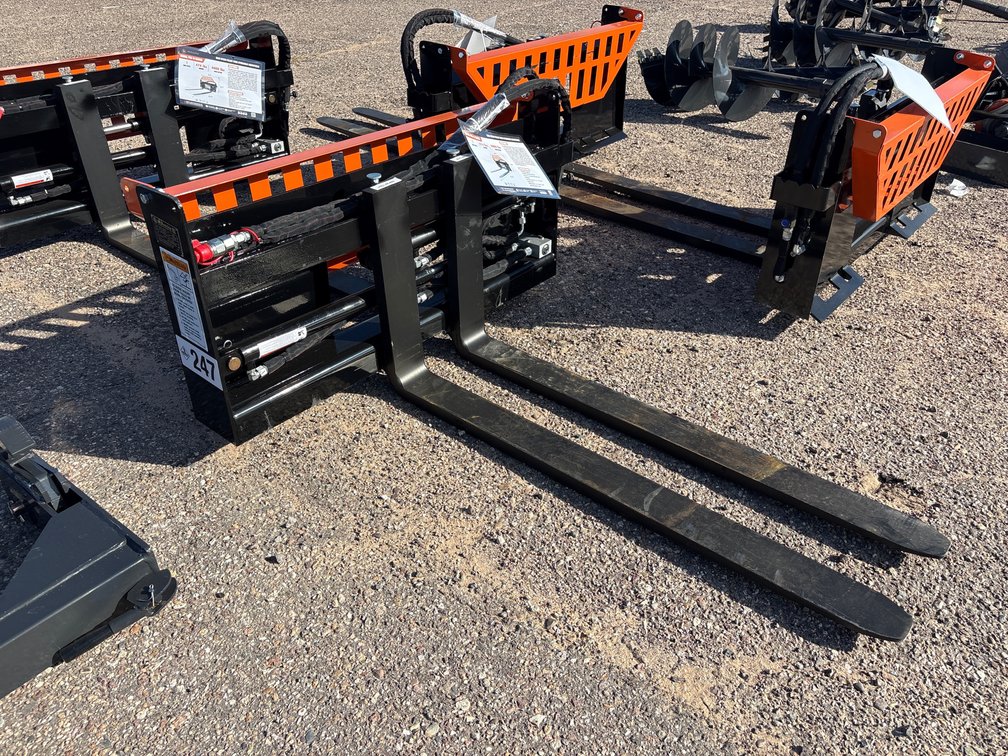 Skidsteer Hydraulic Adjustable Pallet Forks