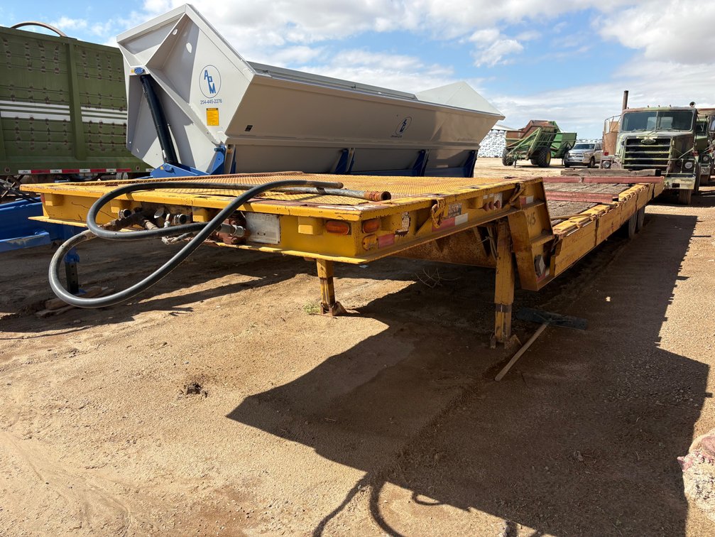 Trail Eze Equipment Trailer