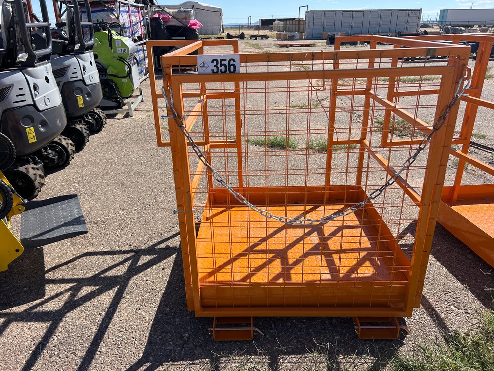 Fork Mounted Man Basket