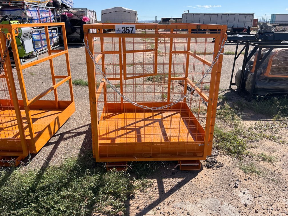 Fork Mounted Man Basket