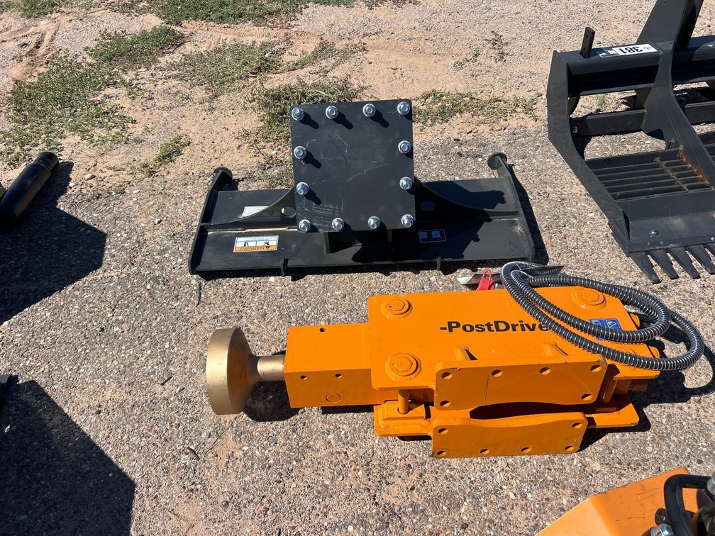 Skidsteer Post Driver