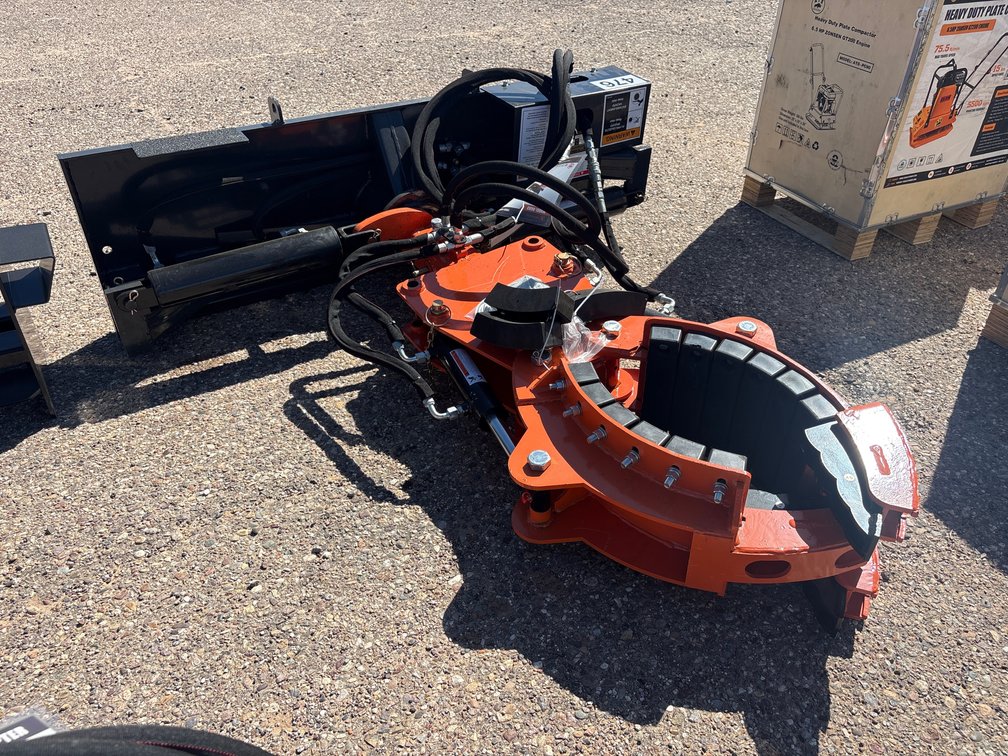 3 Claw Rock And Tree Transporting Attachment