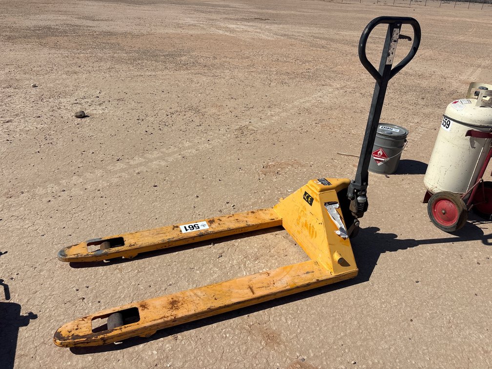 Global Industrial Pallet Jack