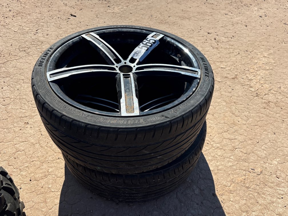 2 - 245/35ZR20 Wheels