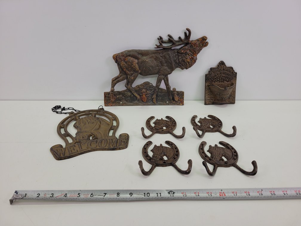 Cast Iron Elk & Horse Décor