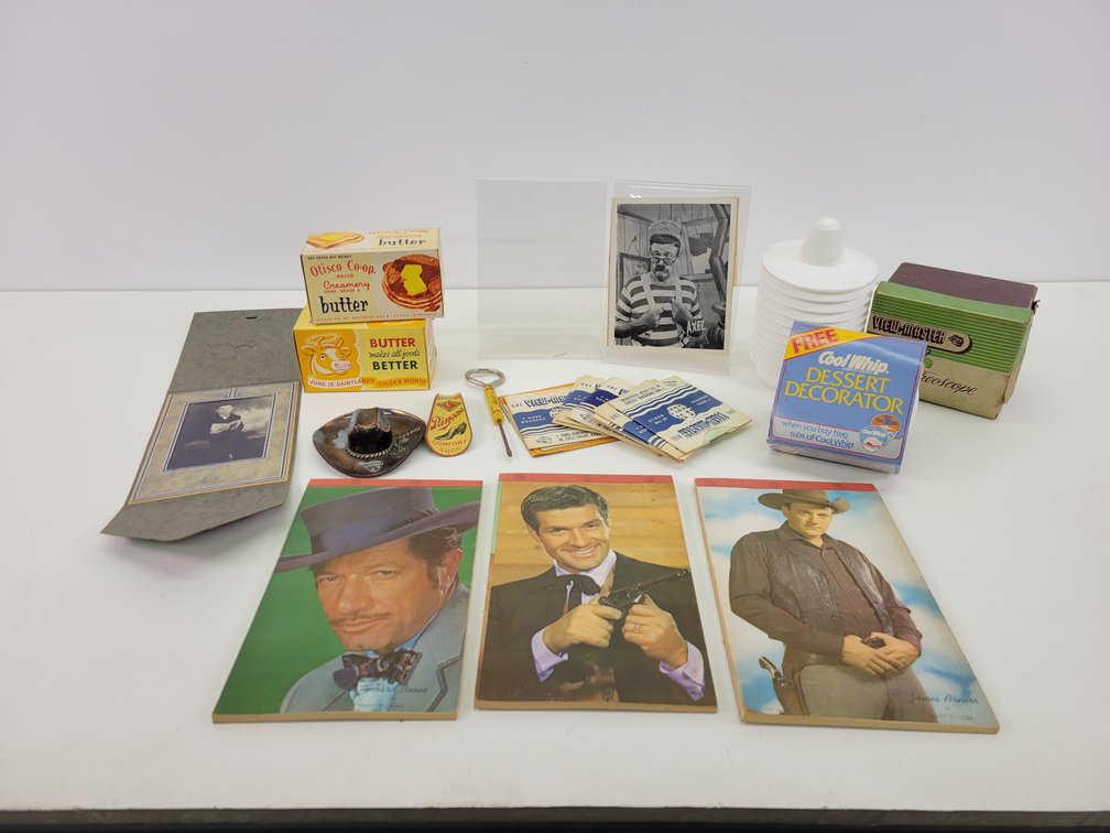Lot of Vintage Items