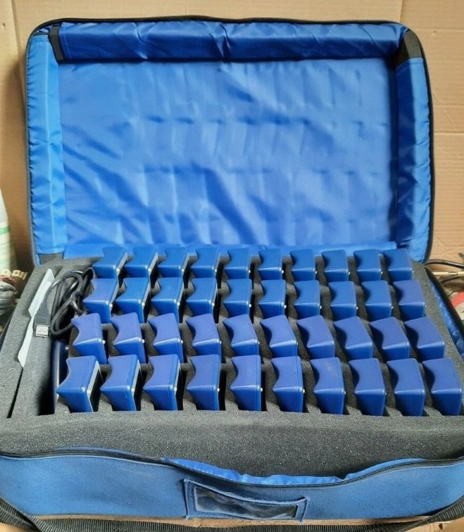 Lot of (40) Smart Tech. (Senteo) Classroom Smart Response Clickers