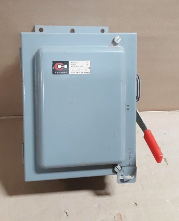 New Cutler Hammer Safety Disconnect Switch (2-Pole, 30A, 125/250VAC)