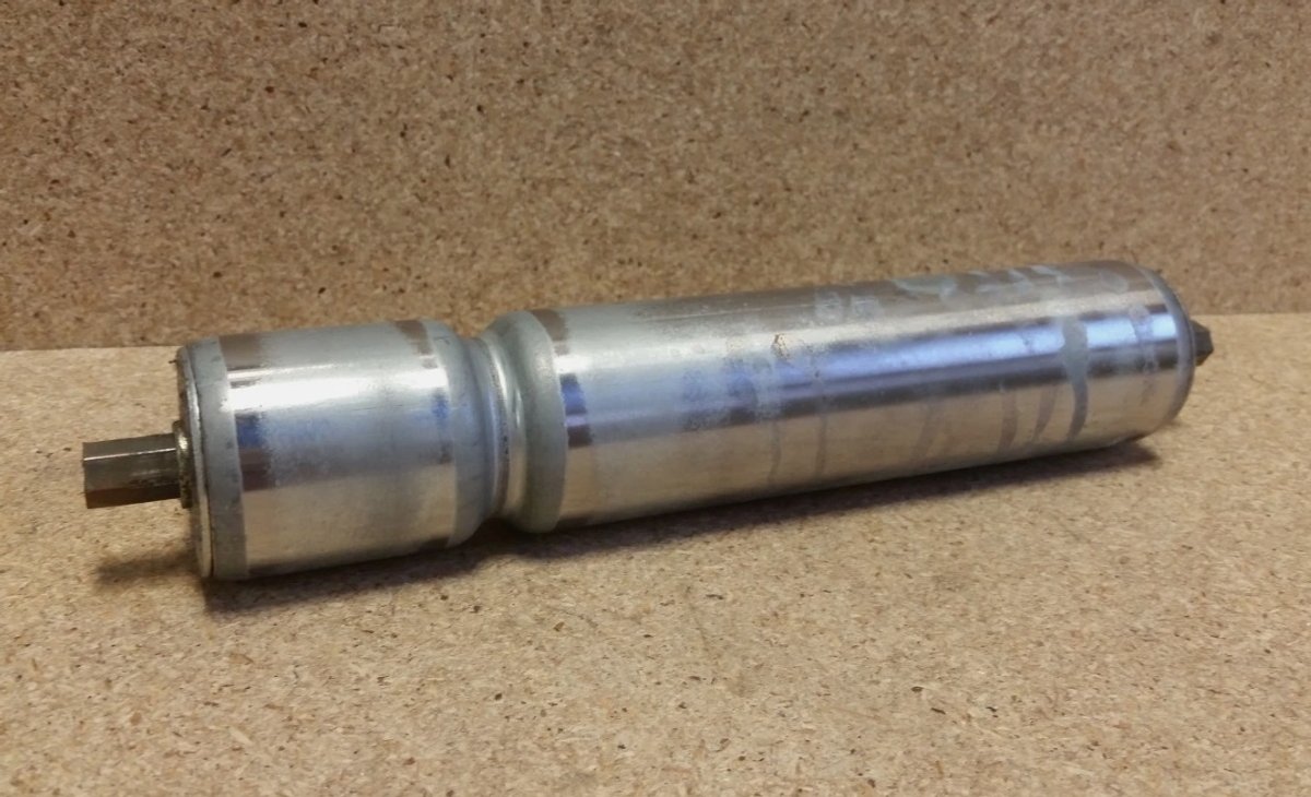 Lot of (30) Metzgar 440 Series Line Shaft Conveyor Rollers