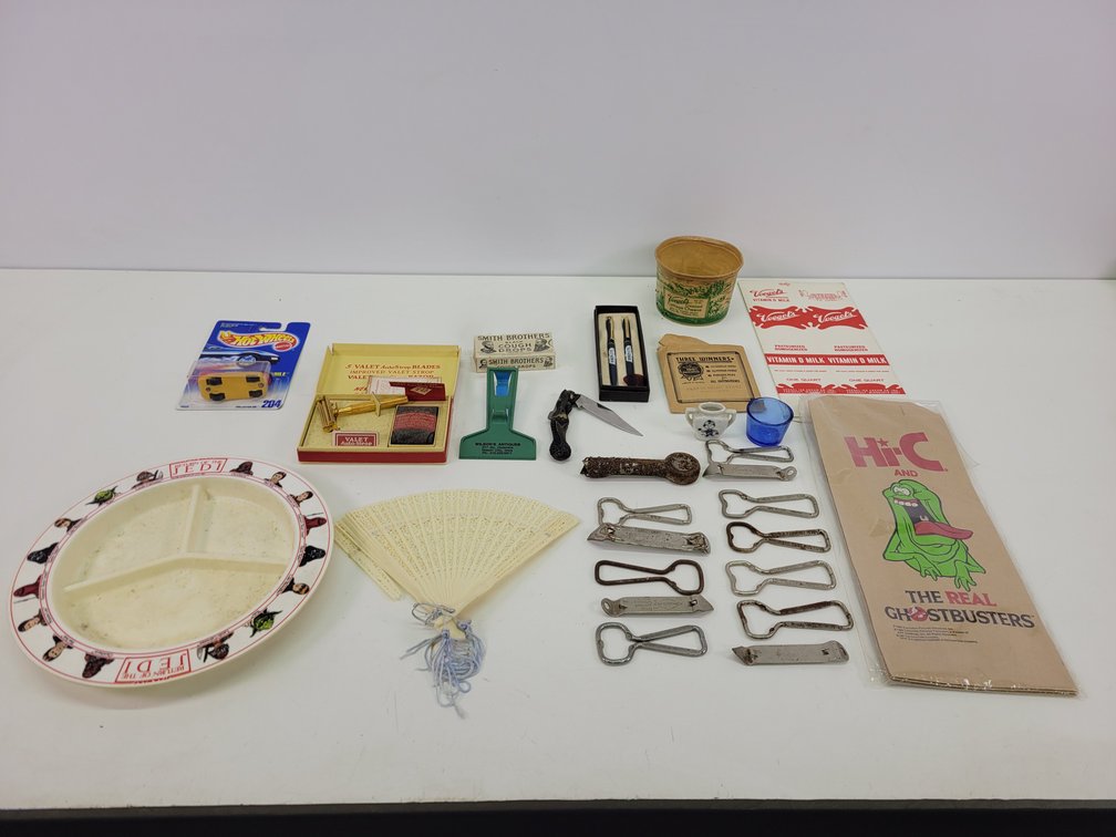 Star Wars Plate (1983), Ghostbusters Bags, Bottle Openers, and More