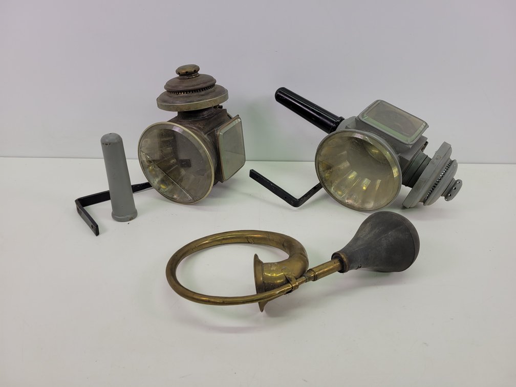 Pair of Antique Coach Lanterns & Brass "Auga" Horn