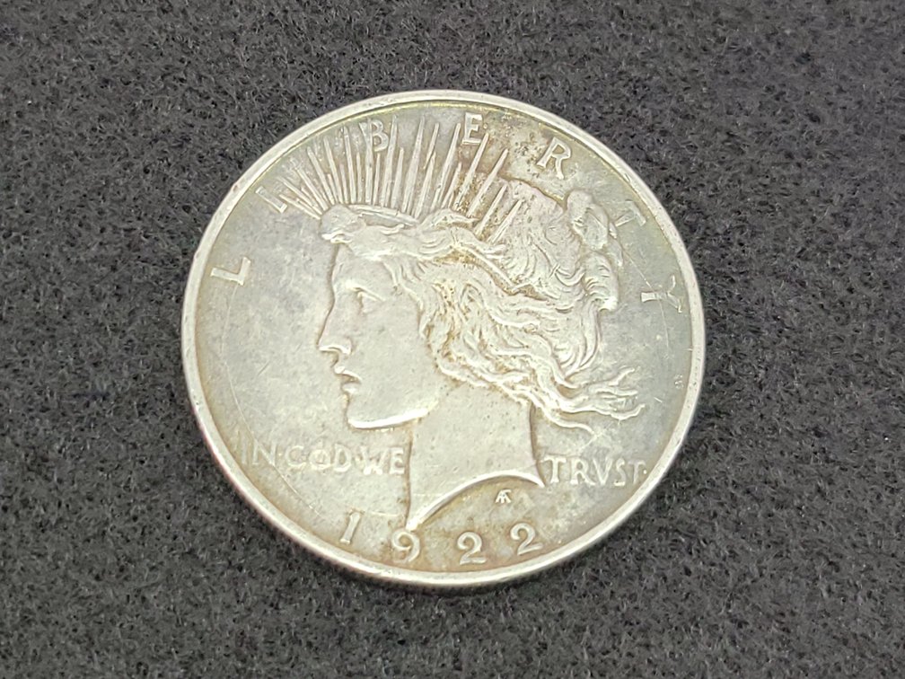 1922-P Peace Silver Dollar