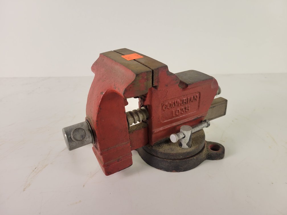 Columbian 3.5" Bench Vice