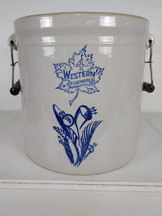 4 Gallon Western Stoneware Co. Crock with Blue Floral Motif