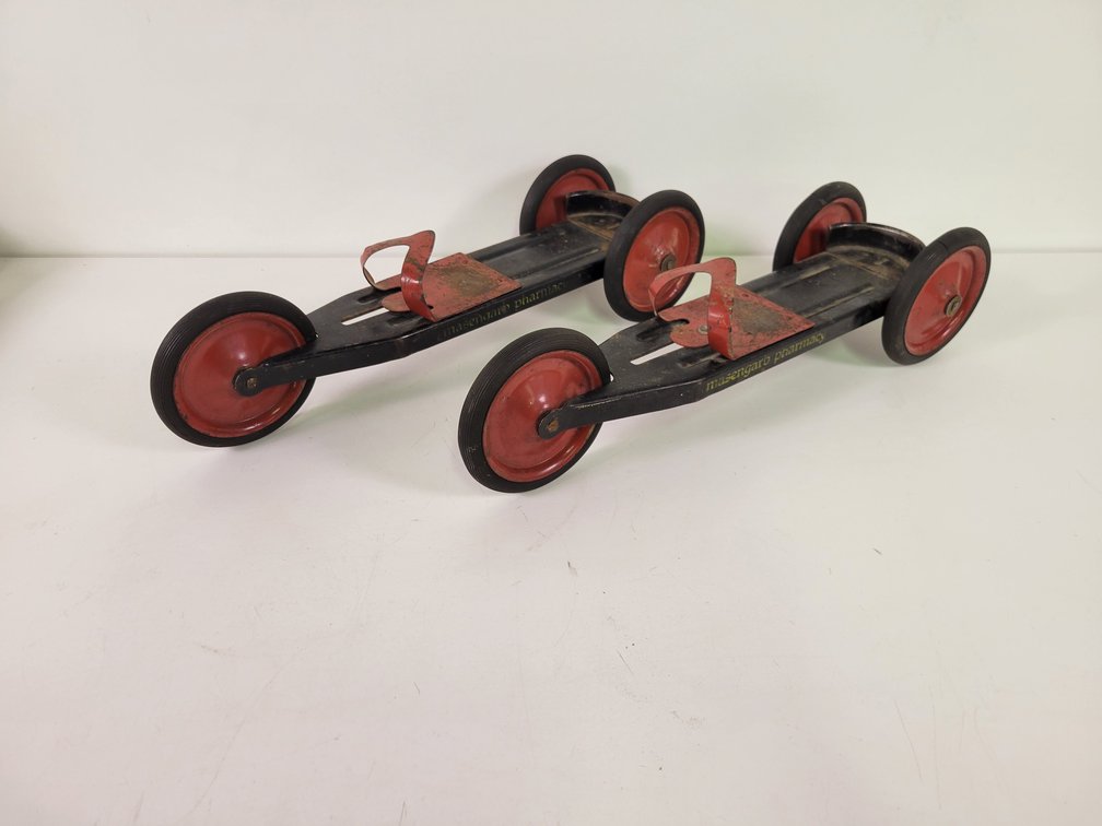 3-Wheeled Advertising Roller-skates