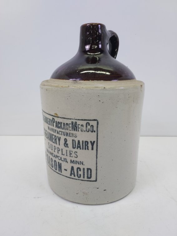 1 Gallon Brown-Topped Advertising Jug - Minneapolis, Minn