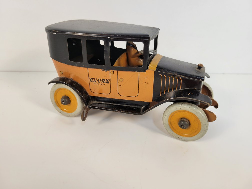 ca. 1920 Strauss "YELL-O-TAXI" Tin Wind-up Car Toy