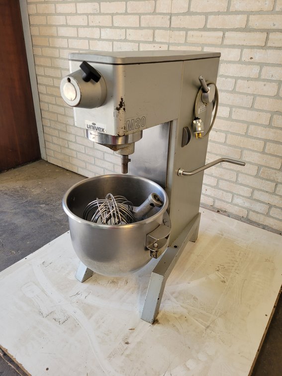 UNIVEX M20 20-Quart Commercial Mixer - Variable Speed