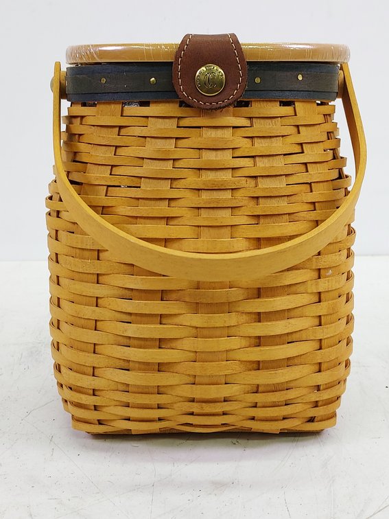 2001 Longaberger Collectors Club Woven Basket