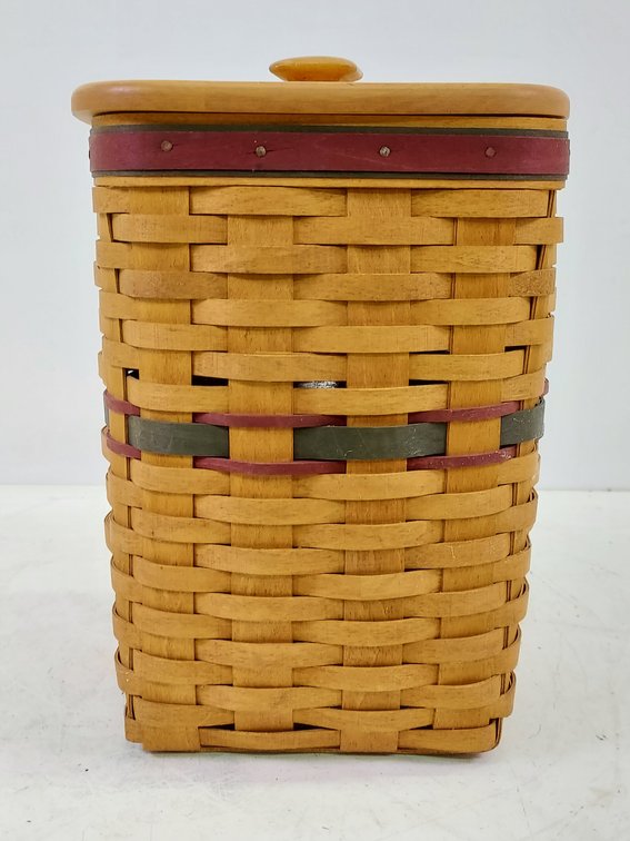 1995 Longaberger Woven Basket With Wood Lid