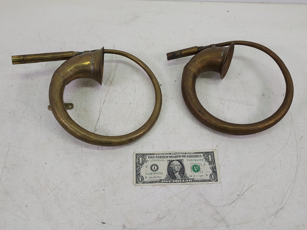 (2) Vintage Brass Squeeze-Bulb Car Horns