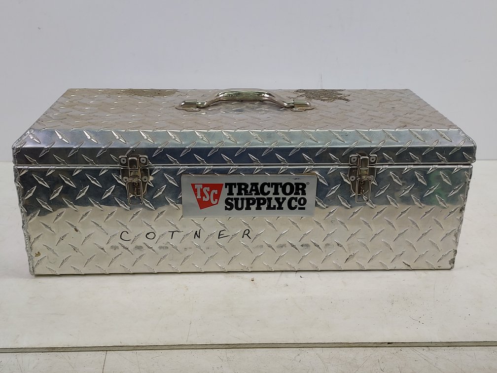 Aluminum Diamond Plate Toolbox