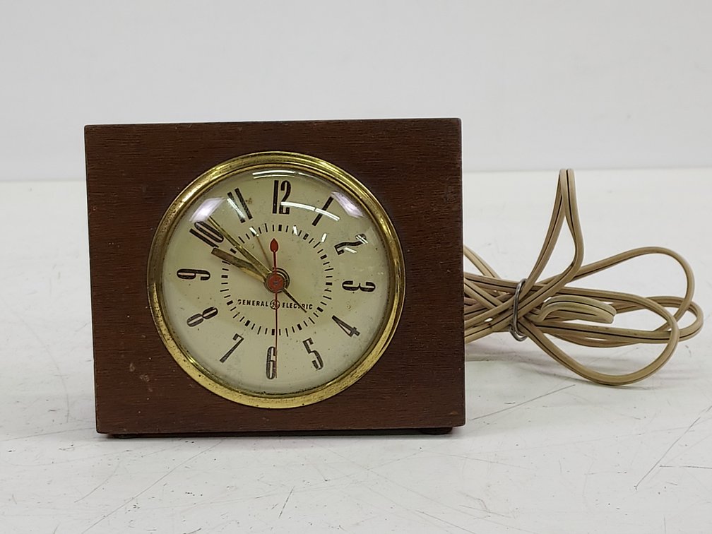 Vintage General Electric Wood Block Desk Clock