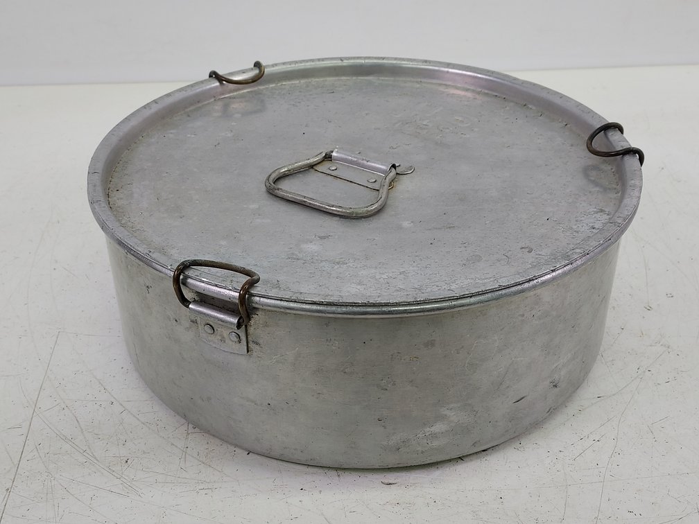 Vintage WWII U.S. Army Aluminum Field Mess Cooking Pot