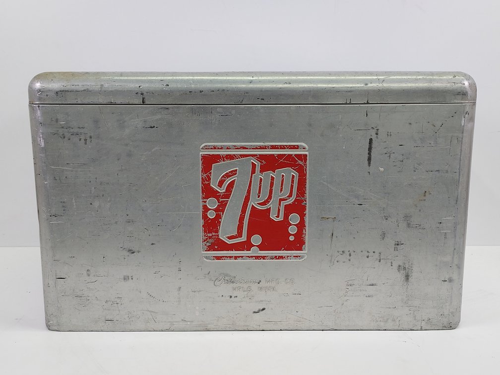 Vintage 7up Aluminum Cooler