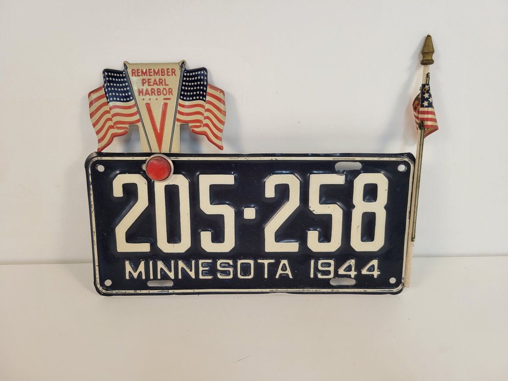 "Remember Pearl Harbor" Tin License Plate Topper, 1944 MN Plate and Flag