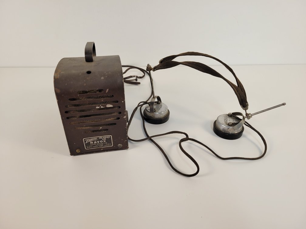 Zenith "Ravox" Hearing Aid Machine with Crosley Headphones