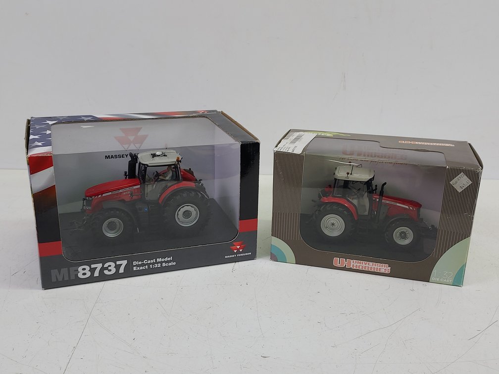 (2) 1/32 Scale Die-Cast Massey Ferguson Tractors