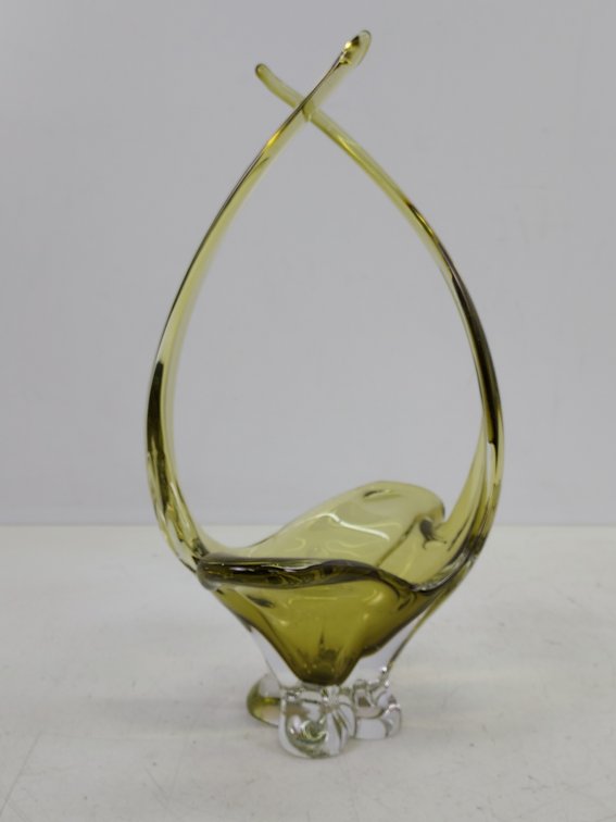 Chalet of Canada Art Glass Olive Green Basket