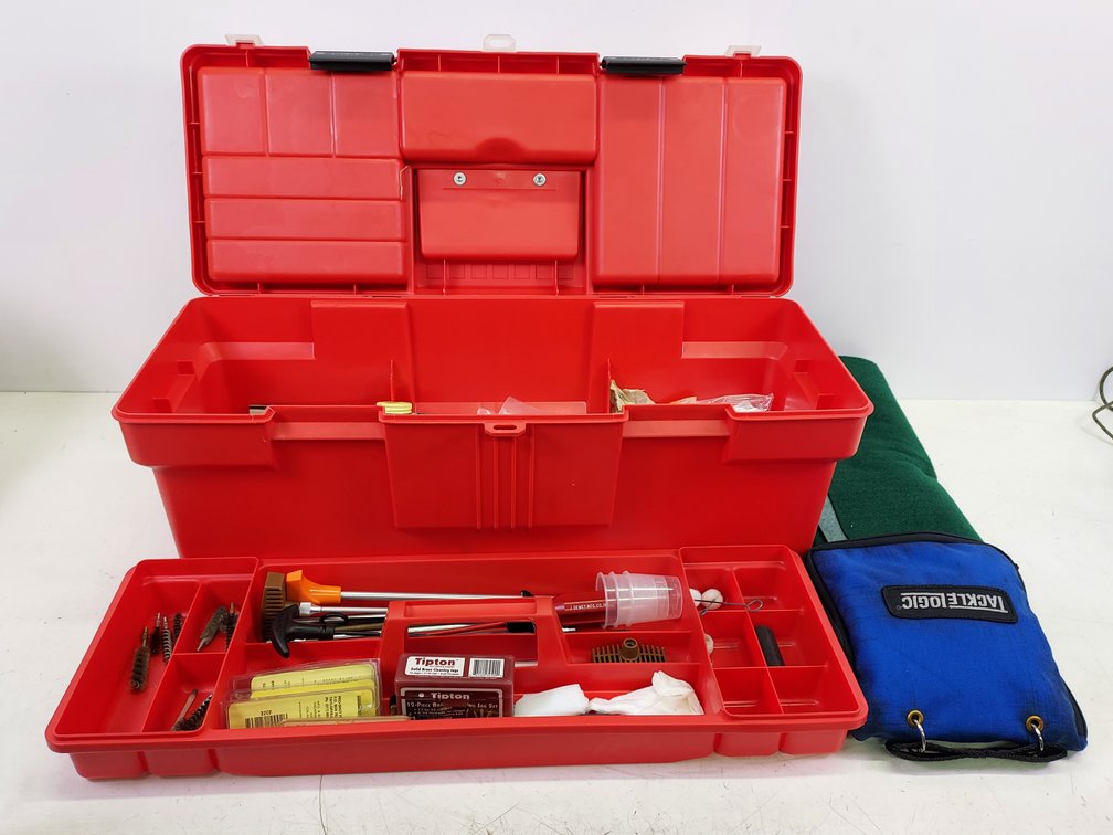Lot of Gun Cleaning Supplies in Toolbox