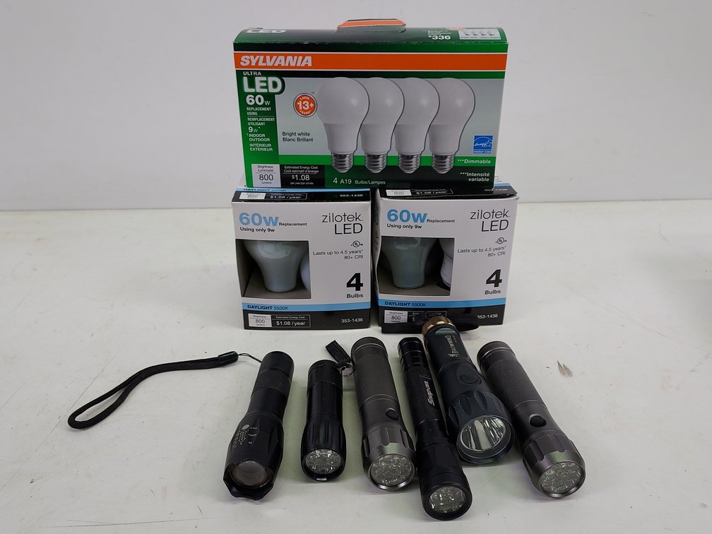 (6) Flashlights & (3) Packs of New Bulbs