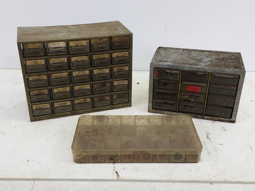 Various Organizers With Fasteners