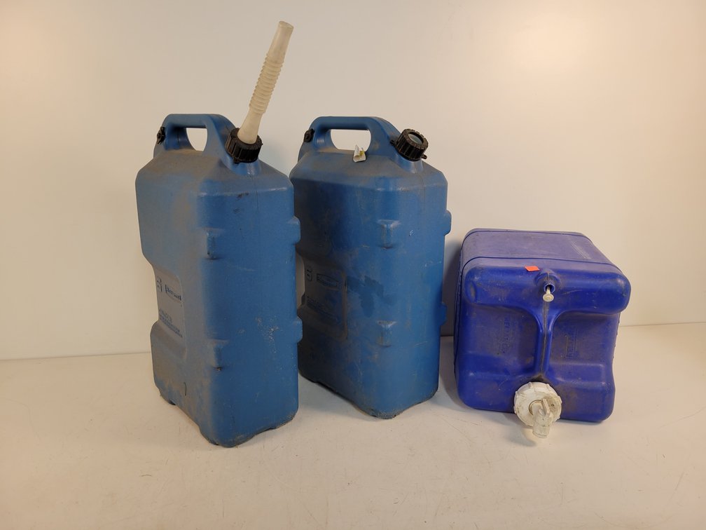 (3) 6-Gallon Water Tanks