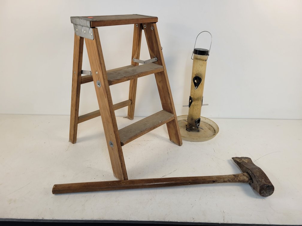 Splitting Maul, 22" Step Ladder and Bird Feeder