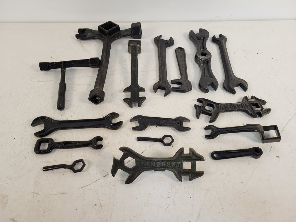 (16) Antique Cast Iron Wrenches