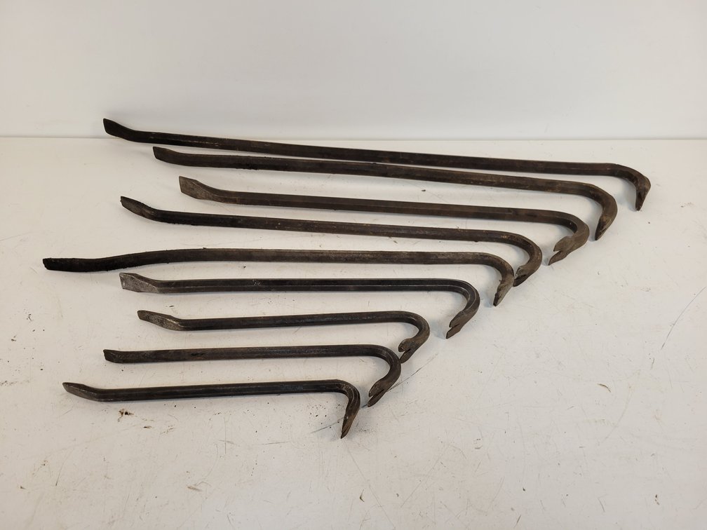 (9) Crow Bars