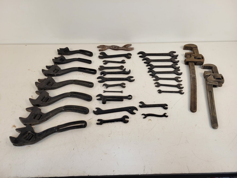 FORDSON Adjustable Wrenches, Hins Dale Wrenches, IH Wrenches and More