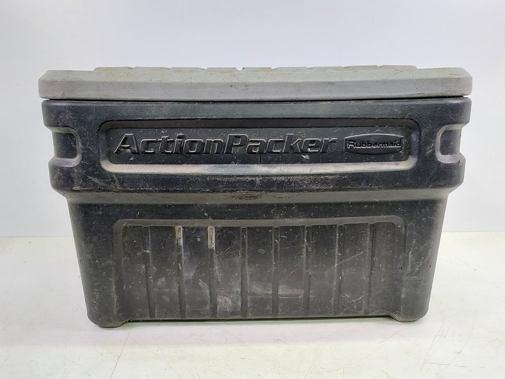 Rubbermaid Action Packer