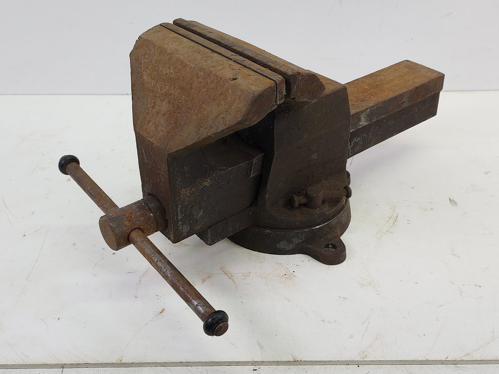 Vintage Cast Iron 8" Swivel Bench Vise