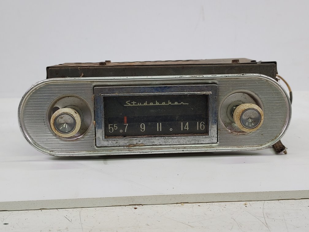 Vintage Studebaker In-Dash Car Radio