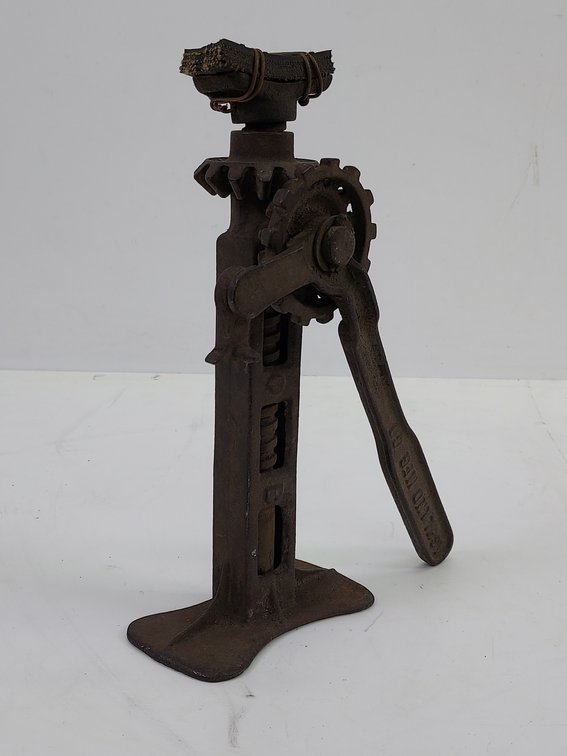 Vintage Ashland Cast Iron Ratcheting Screw Jack
