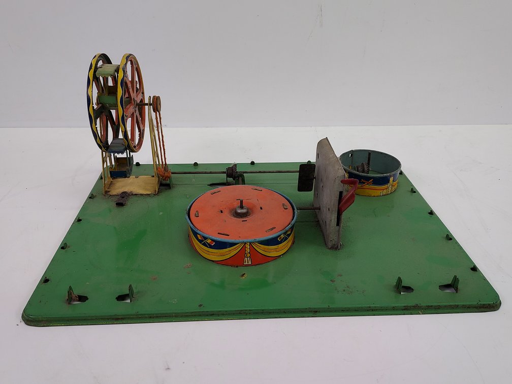 Vintage Wyandotte Tin Litho Carnival Wind-Up Toy