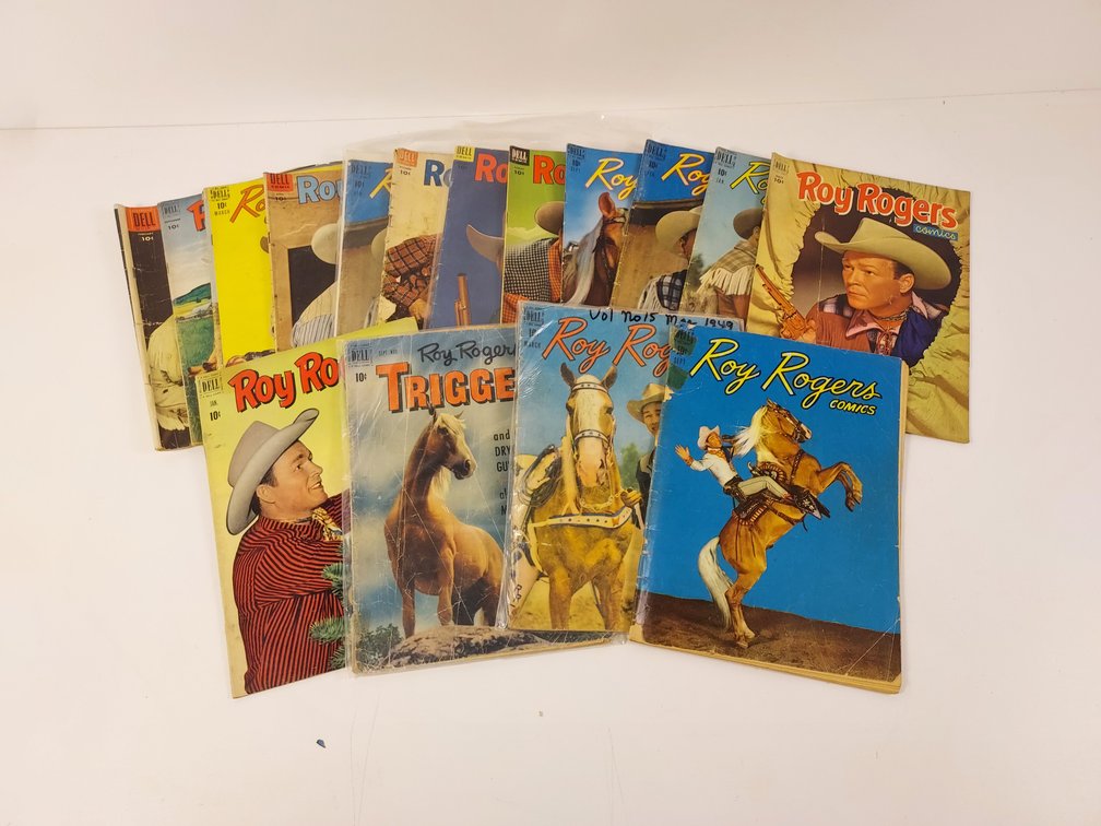 (16) Roy Rogers Comic Books