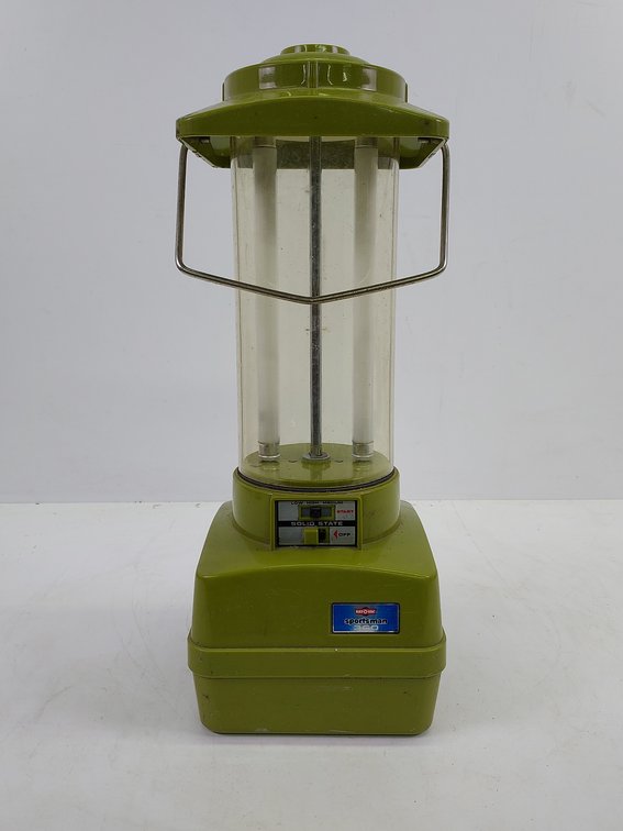 Vintage Ray-O-Vac Sportsman 360 Fluorescent Lantern