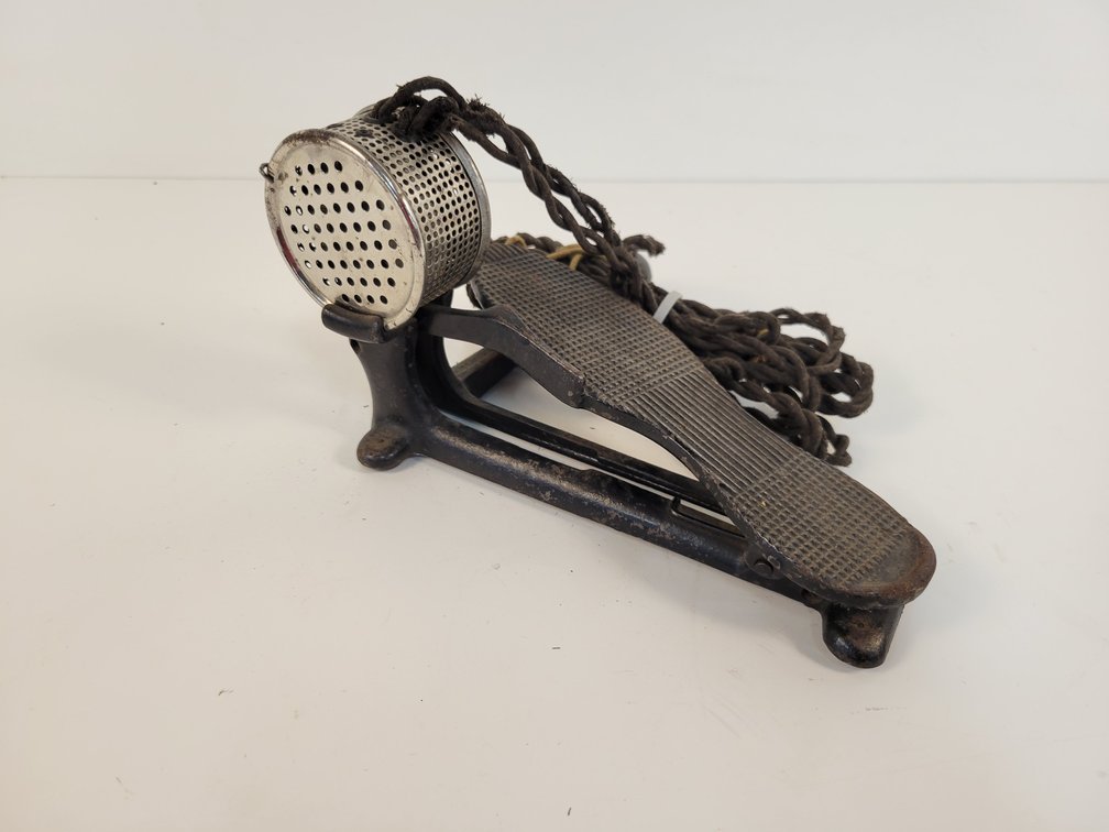 Cast Iron Foot-Operated Electric Motor Controller