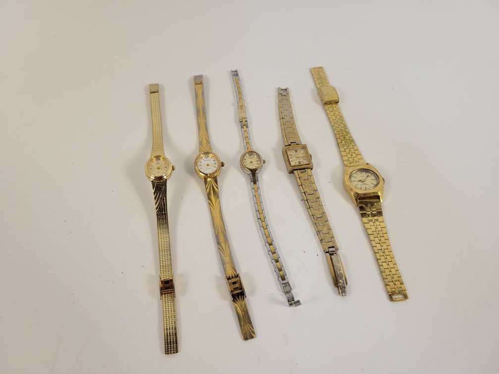 (5) Vintage Ladies Wristwatches